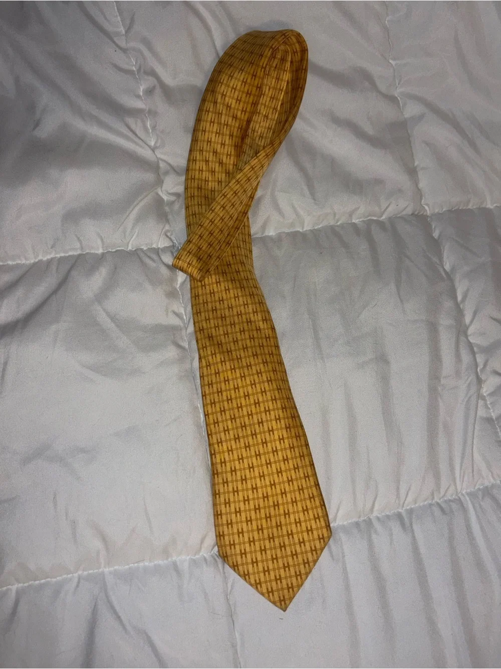 Hermes Yellow and Gold Patterned 100% Silk Tie
